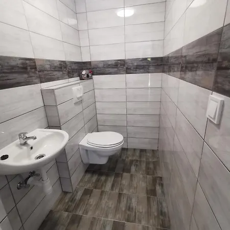 Kazinczy 2 Apartment Balatonalmadi